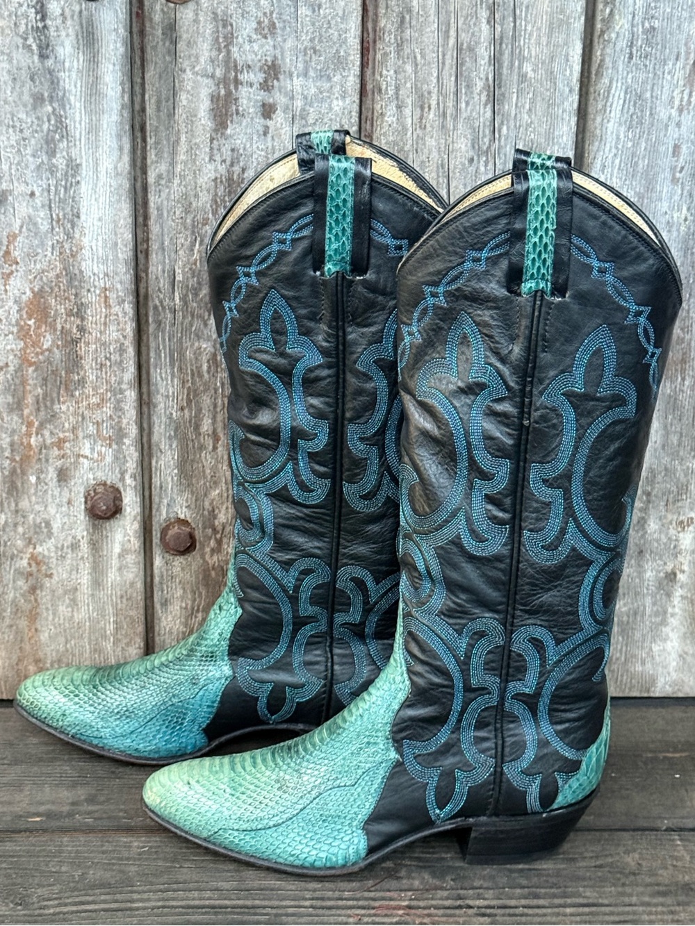 Vintage Larry Mahan Exotic Leather Iridescent Stitching Women's Cowboy Boots